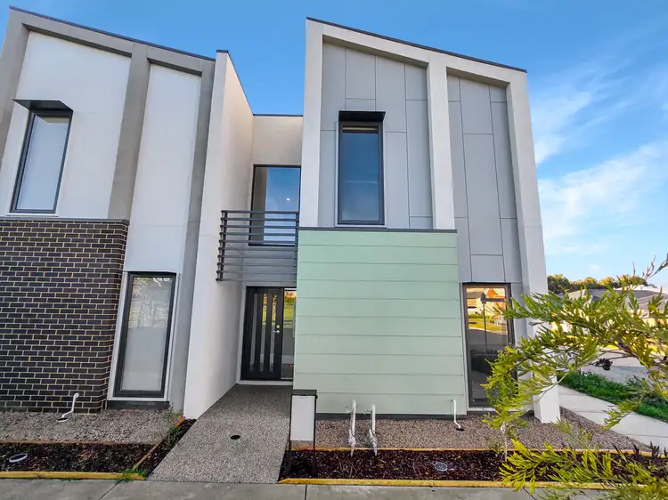 2 Wayfarer Walk, Mount Duneed VIC 3217
