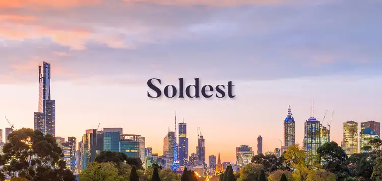 8 Cook Street, Flora Hill VIC 3550