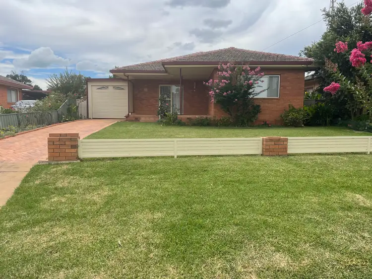 18 Laughton Street, Dubbo NSW 2830