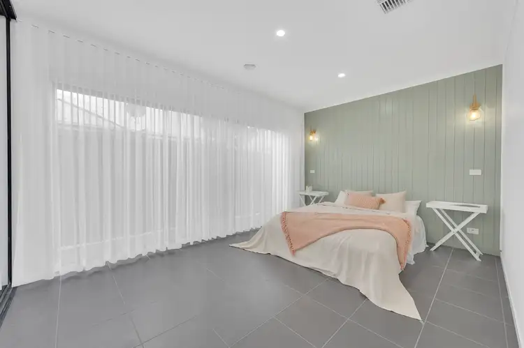 Sixth view of Homely house listing, 2 Kennet Way, Craigieburn VIC 3064