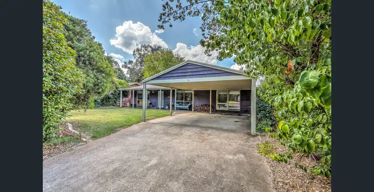 19 Nicholson Street, Porepunkah VIC 3740