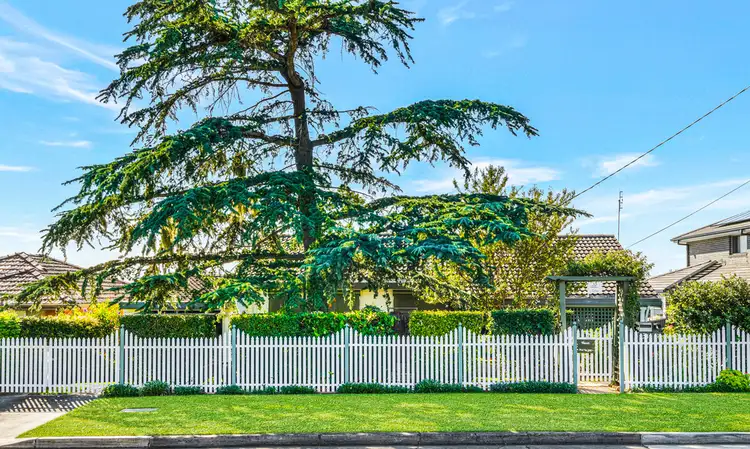 33 Dennis Street, Greystanes NSW 2145