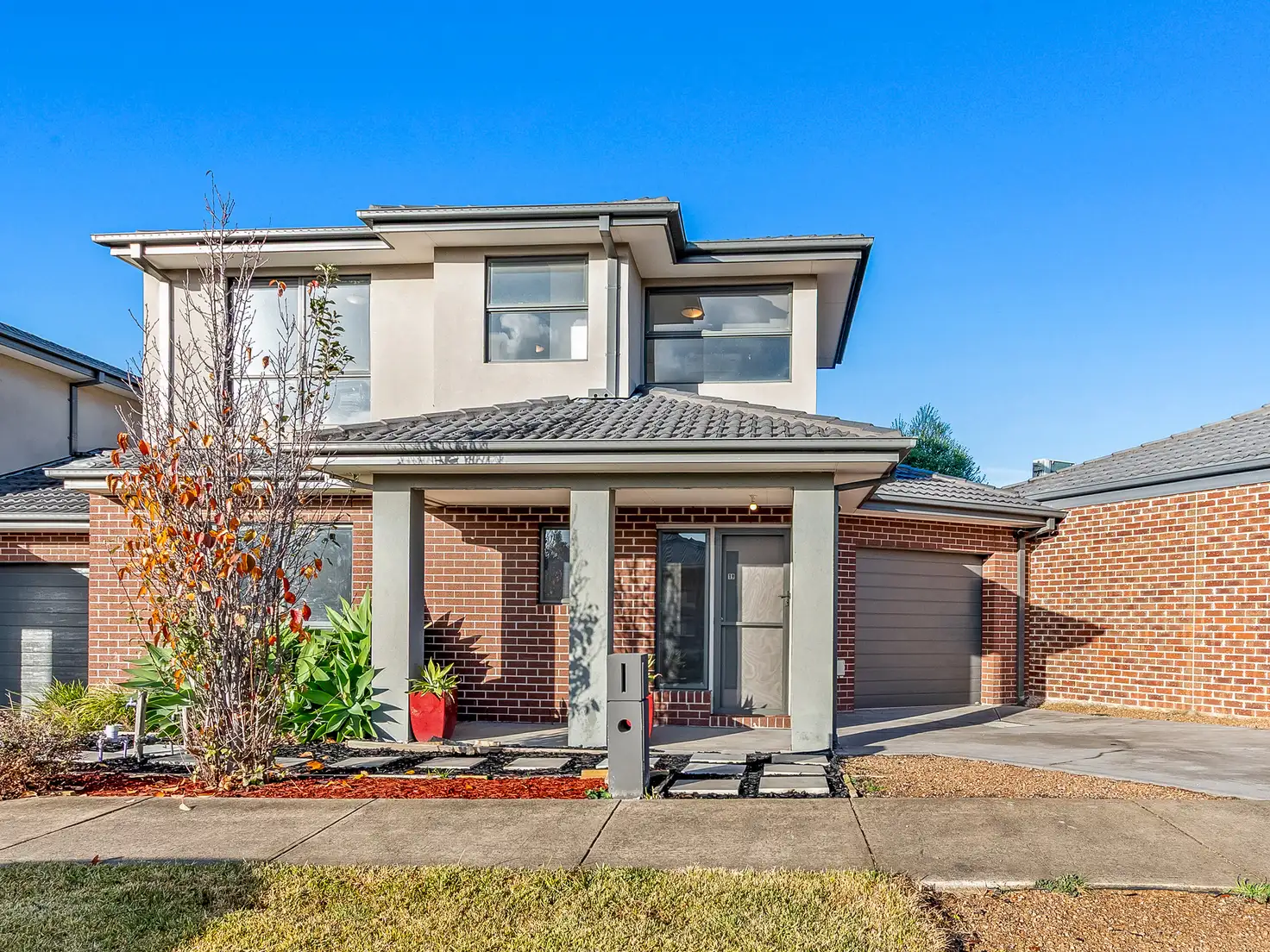 Main view of Homely townhouse listing, 19 Paior Circuit, Epping VIC 3076