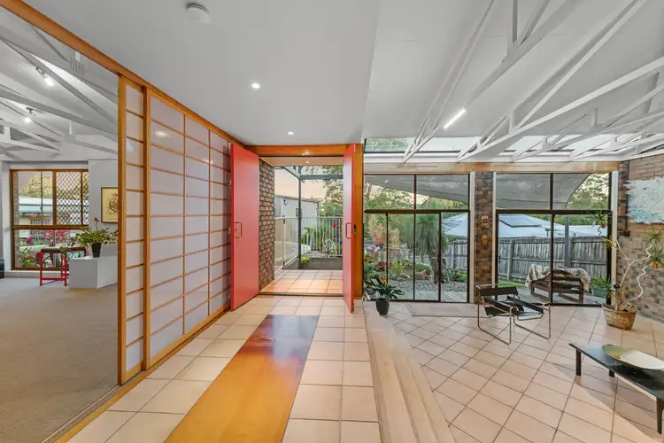 24 Balis Street, Holland Park West QLD 4121