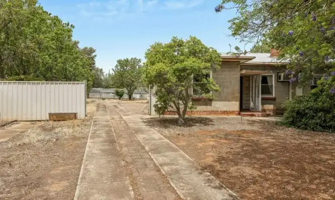 18 Loftis Road, Elizabeth Downs SA 5113