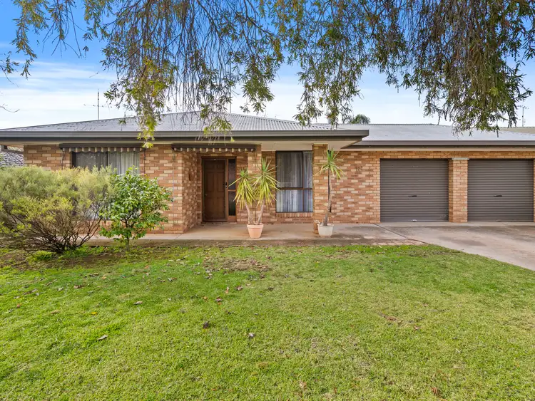 18 Burke Street, Finley NSW 2713