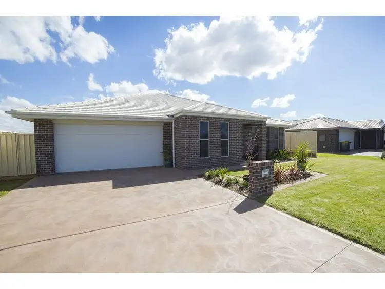20 Hindmarsh Esplanade, Dubbo NSW 2830