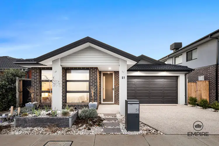 51 Kunlun Crescent, Clyde North VIC 3978