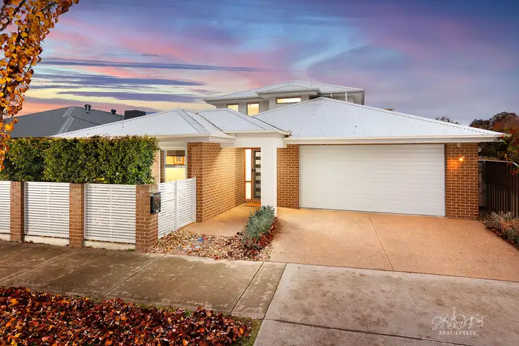 12 CLARENDON AVENUE, Wodonga VIC 3690