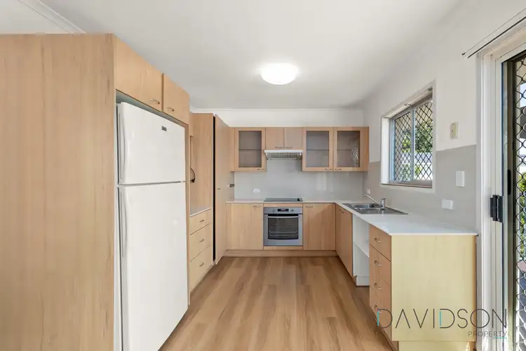 9 Joan Street, Southport QLD 4215