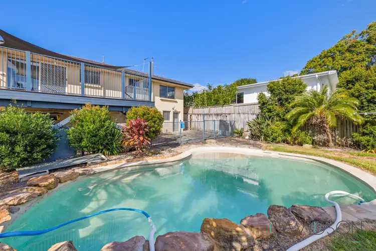 9 Joan Street, Southport QLD 4215