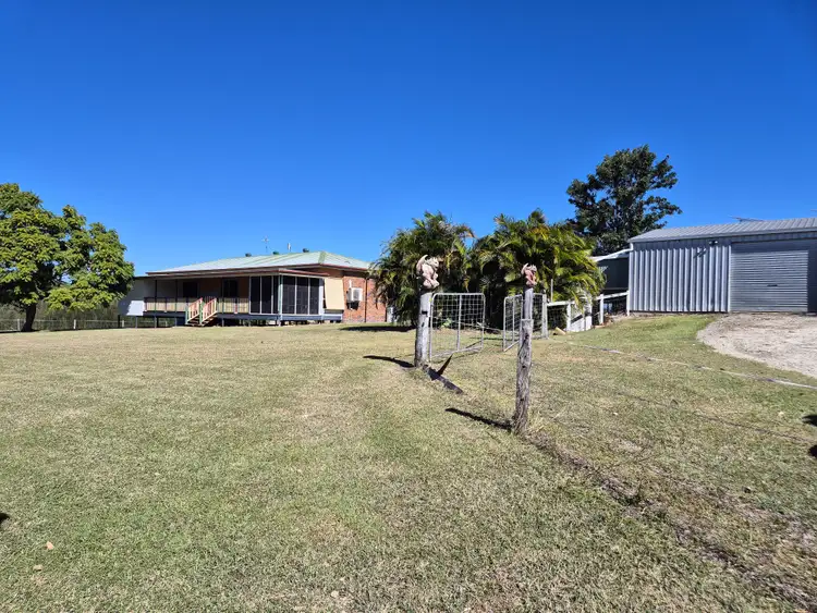 176 Melvilles Road, Mcilwraith QLD 4671