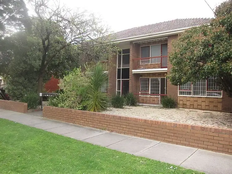 2/60 Mimosa Road, Carnegie VIC 3163