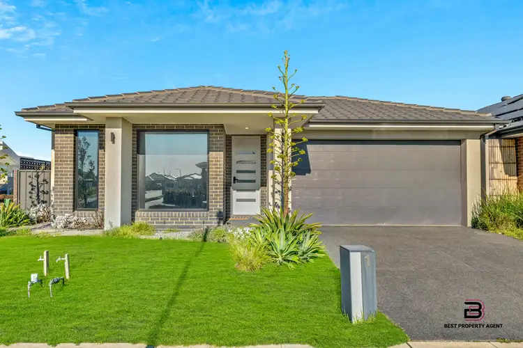 1 Cinema Street, Clyde North VIC 3978
