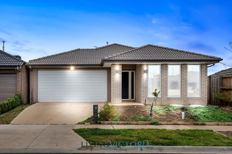 31 Houston Drive, Thornhill Park VIC 3335
