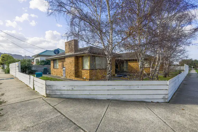 70 McLachlan Street, Apollo Bay VIC 3233