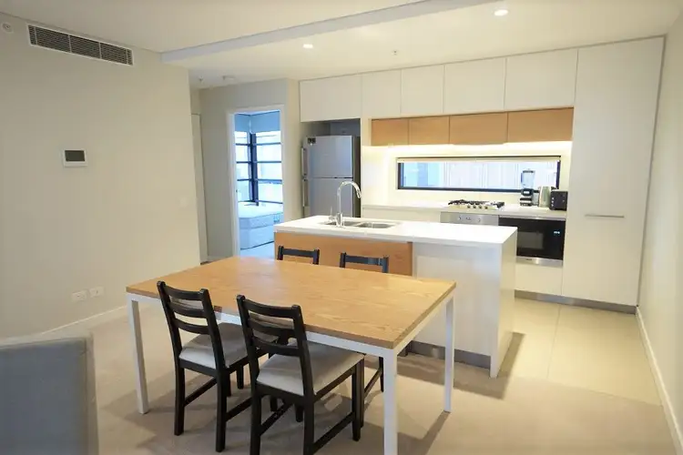 09/37D Harbour Road, Hamilton QLD 4007
