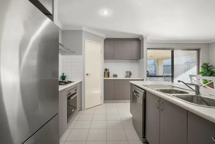 Sixth view of Homely house listing, 31 Grafton Rise, Baldivis WA 6171
