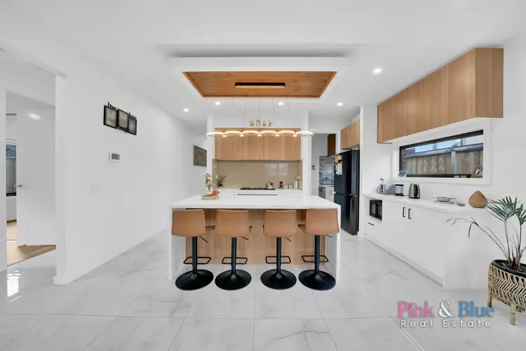 18 Wensleydale Drive, Rockbank VIC 3335
