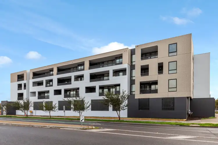 208/82 Elmhurst Road, Truganina VIC 3029