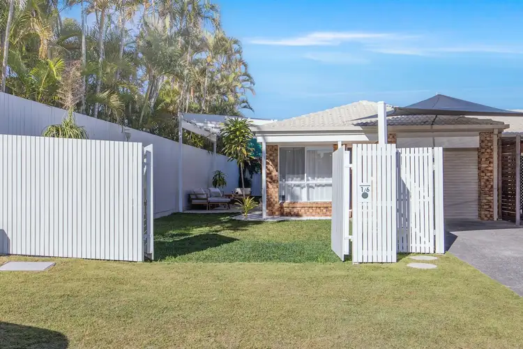 1/6 Crystal Reef Drive, Coombabah QLD 4216