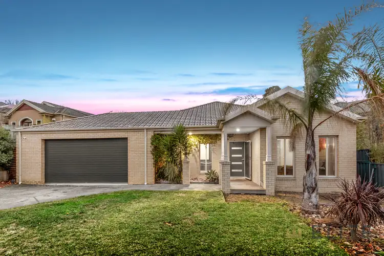 82 Bridgewater Boulevard