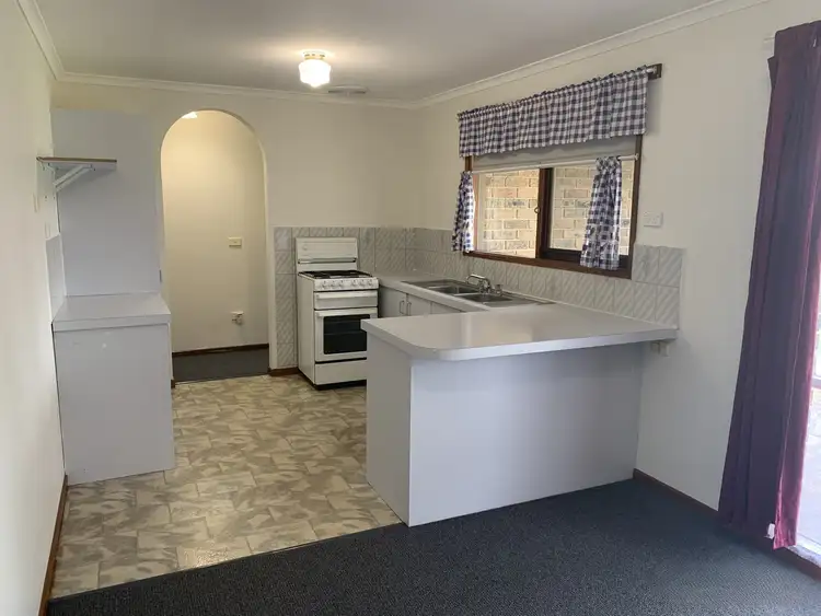 Fourth view of Homely house listing, 10 Todd Court, Cranbourne West VIC 3977