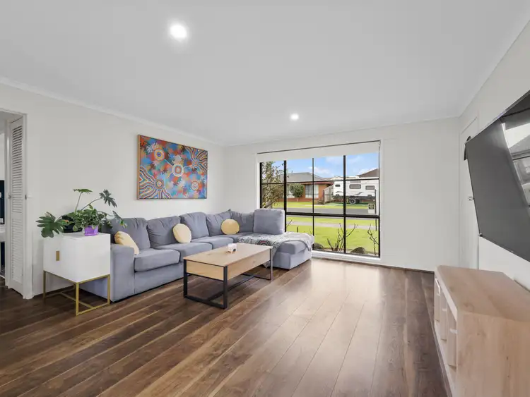 Fifth view of Homely unit listing, 2/2 Cassie Close, Warrnambool VIC 3280