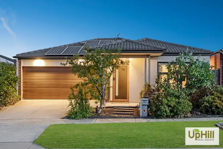 20 Carisbrooke Way, Clyde North VIC 3978