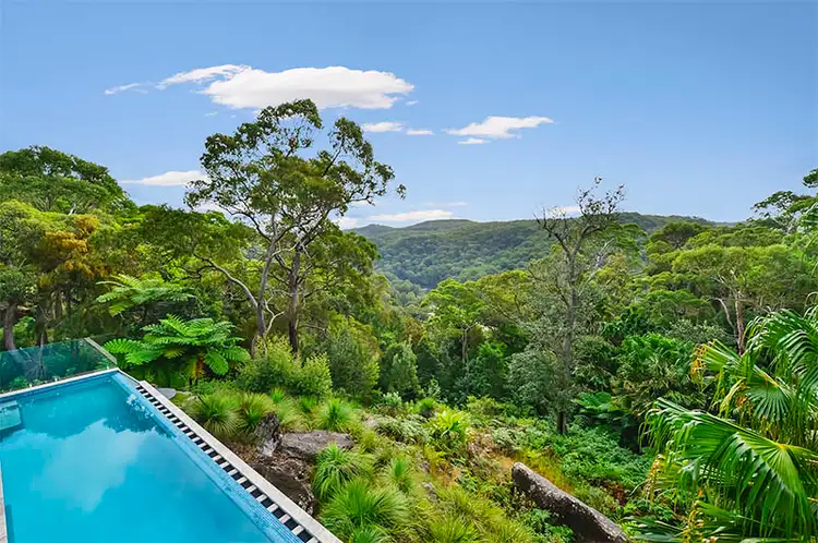 11 Gilwinga Drive, Bayview NSW 2104