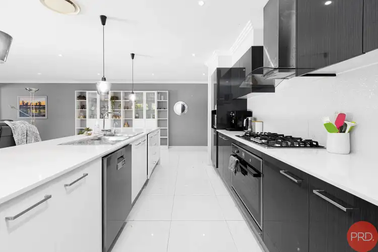 Sixth view of Homely house listing, 37 Hinchinbrook Close, Ashtonfield NSW 2323