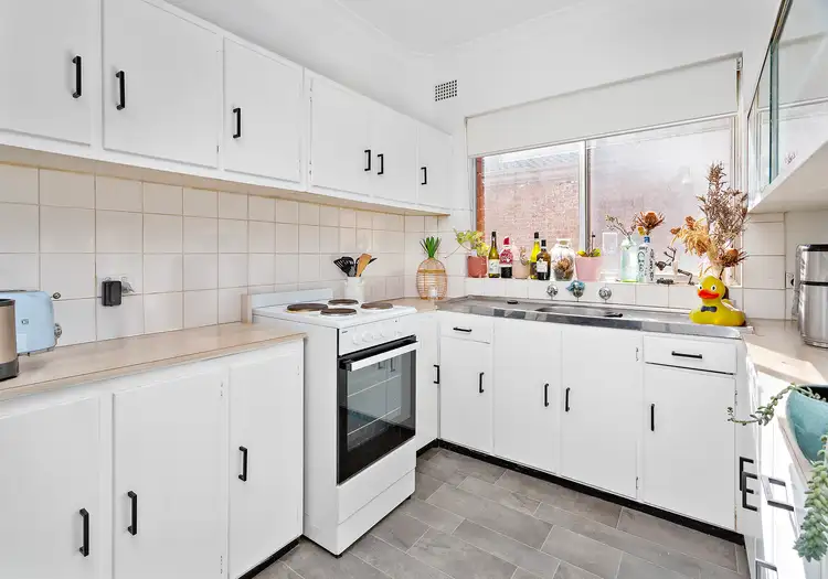 Fifth view of Homely apartment listing, 2/15 View Street, Wollongong NSW 2500
