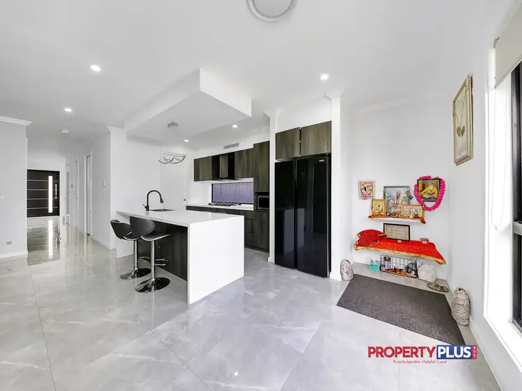 Second view of Homely house listing, 6 Trehearne Loop, Austral NSW 2179