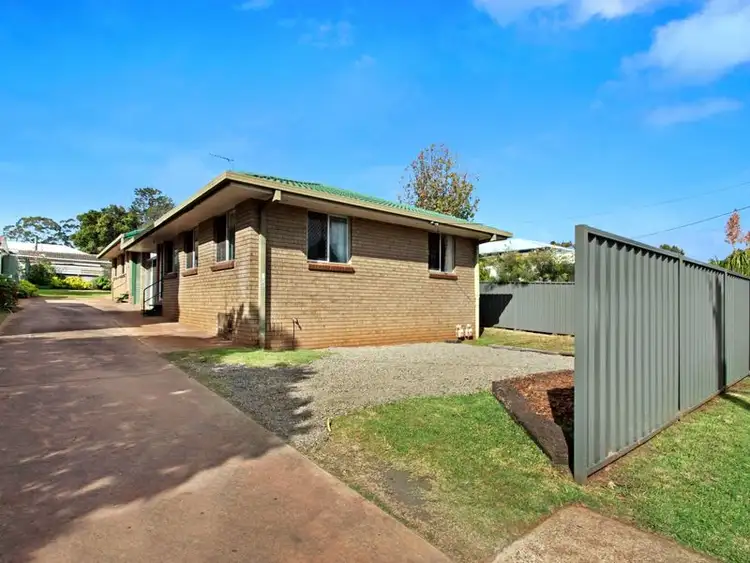2/200 Mackenzie Street, Rangeville QLD 4350