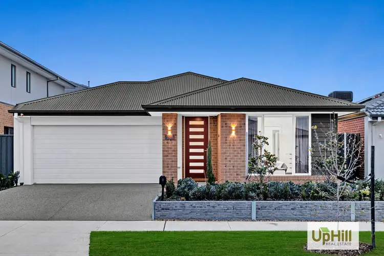 9 Mocha Grove, Clyde North VIC 3978