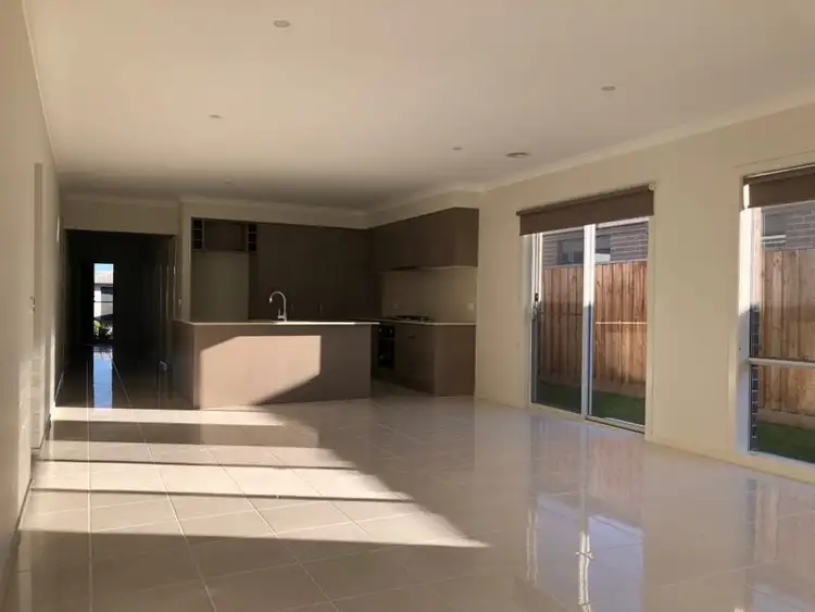 Fourth view of Homely house listing, 8 Fairywren Street, Pakenham VIC 3810