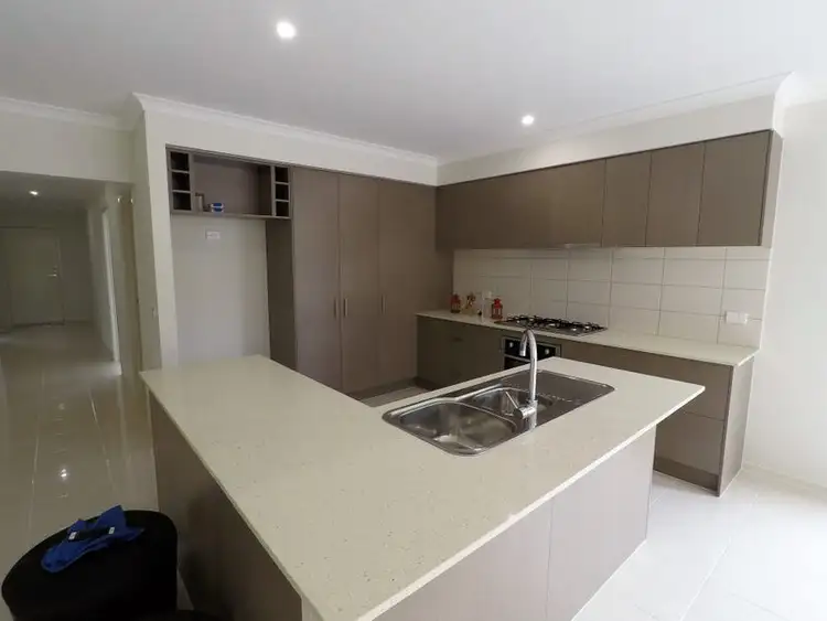 Fifth view of Homely house listing, 8 Fairywren Street, Pakenham VIC 3810