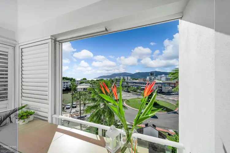 37/201 Lake Street, Cairns North QLD 4870