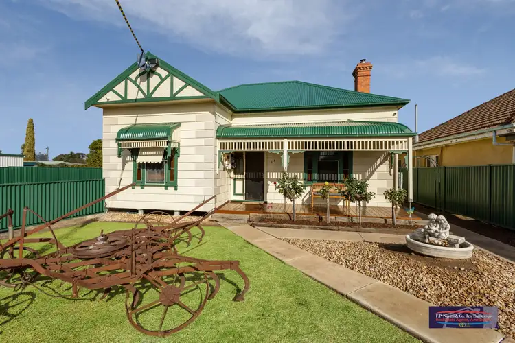 114 High Street, Charlton VIC 3525