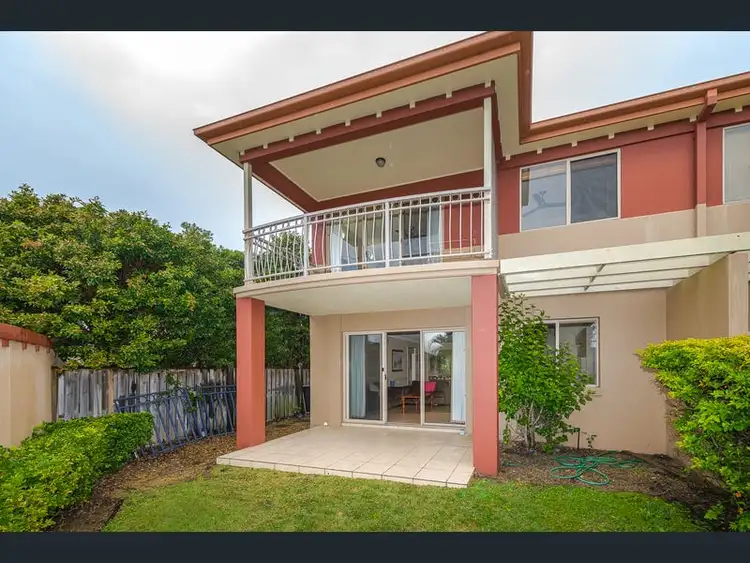 2/4 University Drive, Robina QLD 4226