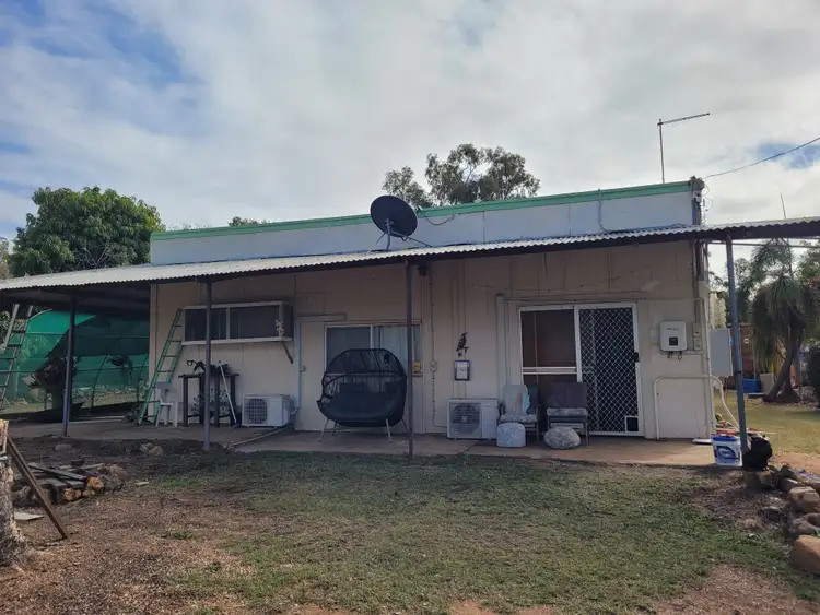 6 SUNRISE ROAD, Sapphire Central QLD 4702