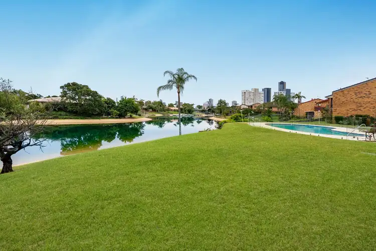 3/14 DUNLOP COURT, Mermaid Waters QLD 4218