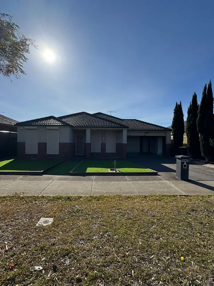 8 Camphora Street, Tarneit VIC 3029