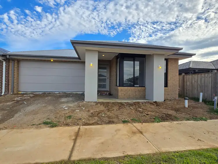 Second view of Homely house listing, 4 Nesting Way, Werribee VIC 3030