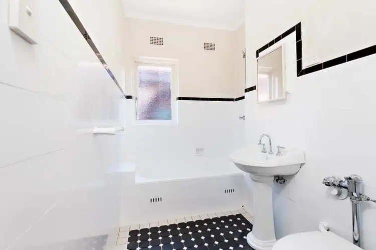 Fourth view of Homely apartment listing, 11/37 Nelson Street, Woollahra NSW 2025