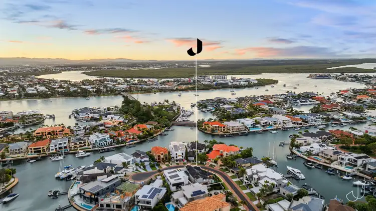 Second view of Homely house listing, 8 Queen Guineveres Place, Sovereign Islands QLD 4216