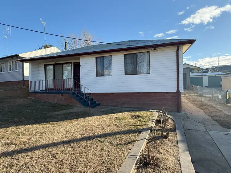 7 Ernest Phillips Avenue, Cooma NSW 2630