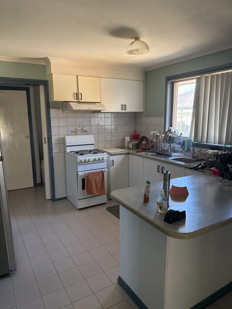 2/8 Vanessa Way, Delahey VIC 3037