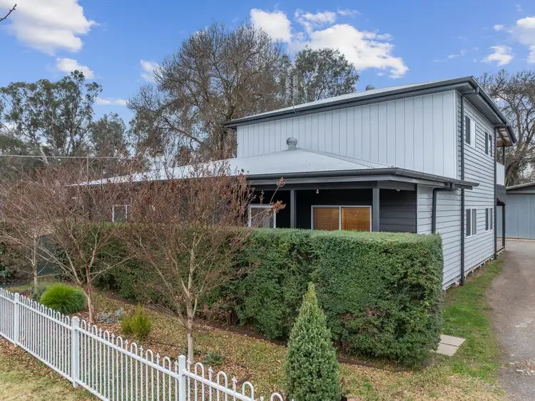 8 Adams Street, Mansfield VIC 3722