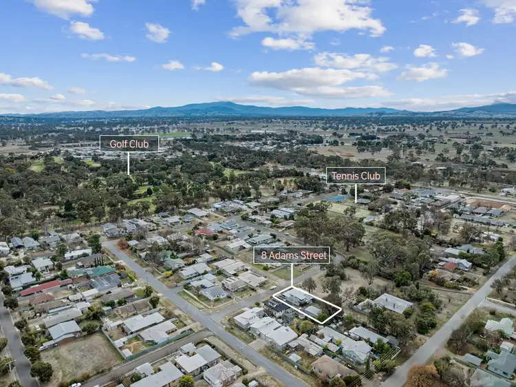 8 Adams Street, Mansfield VIC 3722